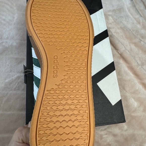 Adidas Forest Green with White Daily 3.0 Shoes Mens 8.5 Womens 9.5 - Picture 5 of 5